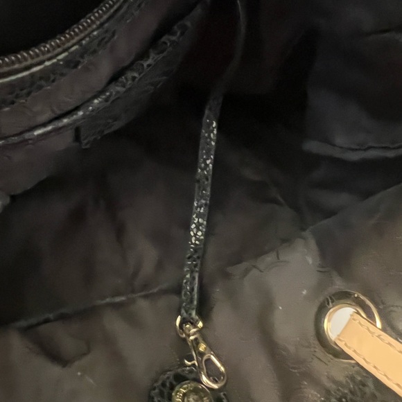 MICHAEL Michael Kors Black Textured Tote - Picture 6 of 9